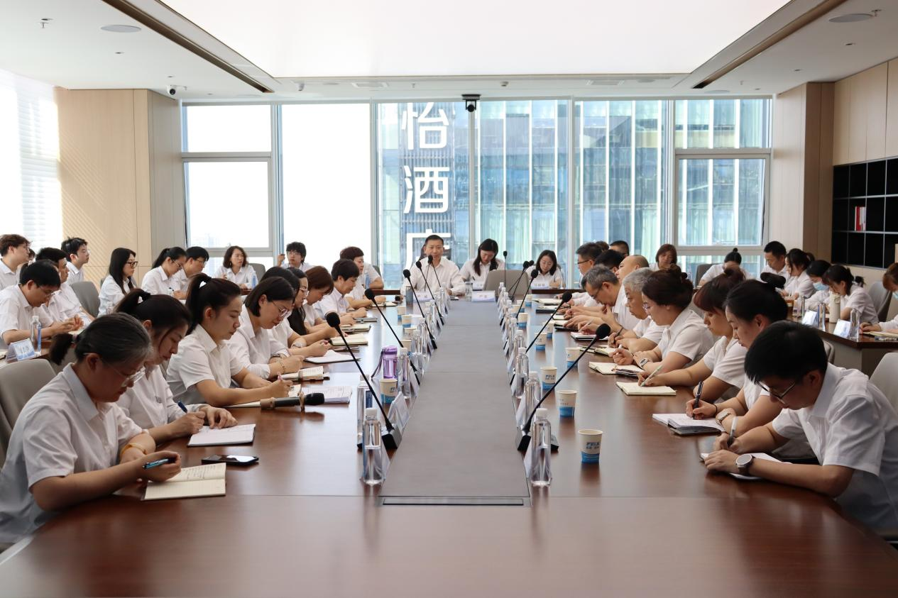 月例会｜聚焦生产提质与海外开拓 部署后续重点工作